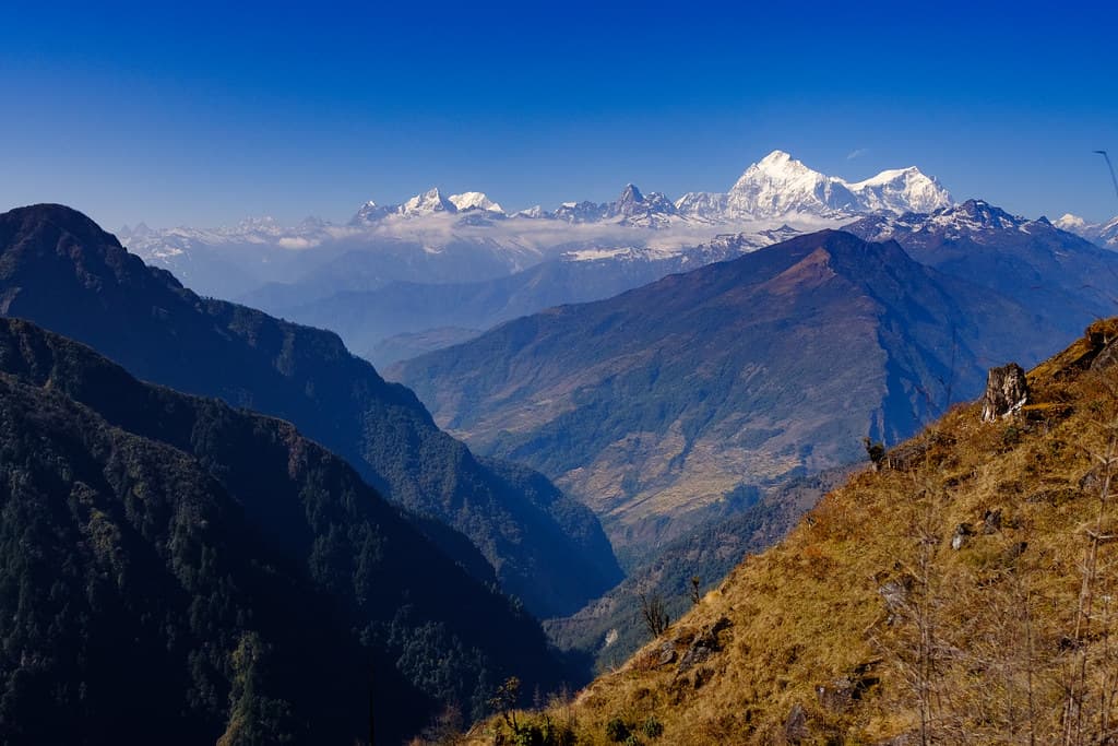 Est Nepal Trekking