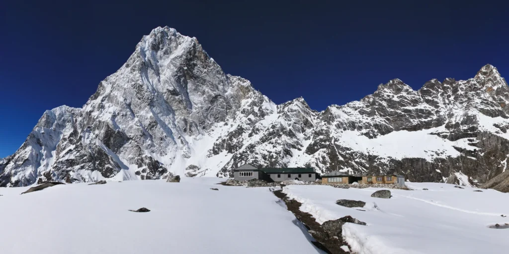 Everest Three High Pass Guesthouse in veryend